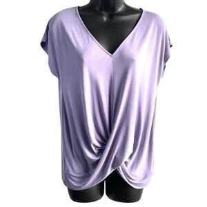 It’s Too Cool for School Lavender V-Neck Twist Front Top SzS Extended Shoulder